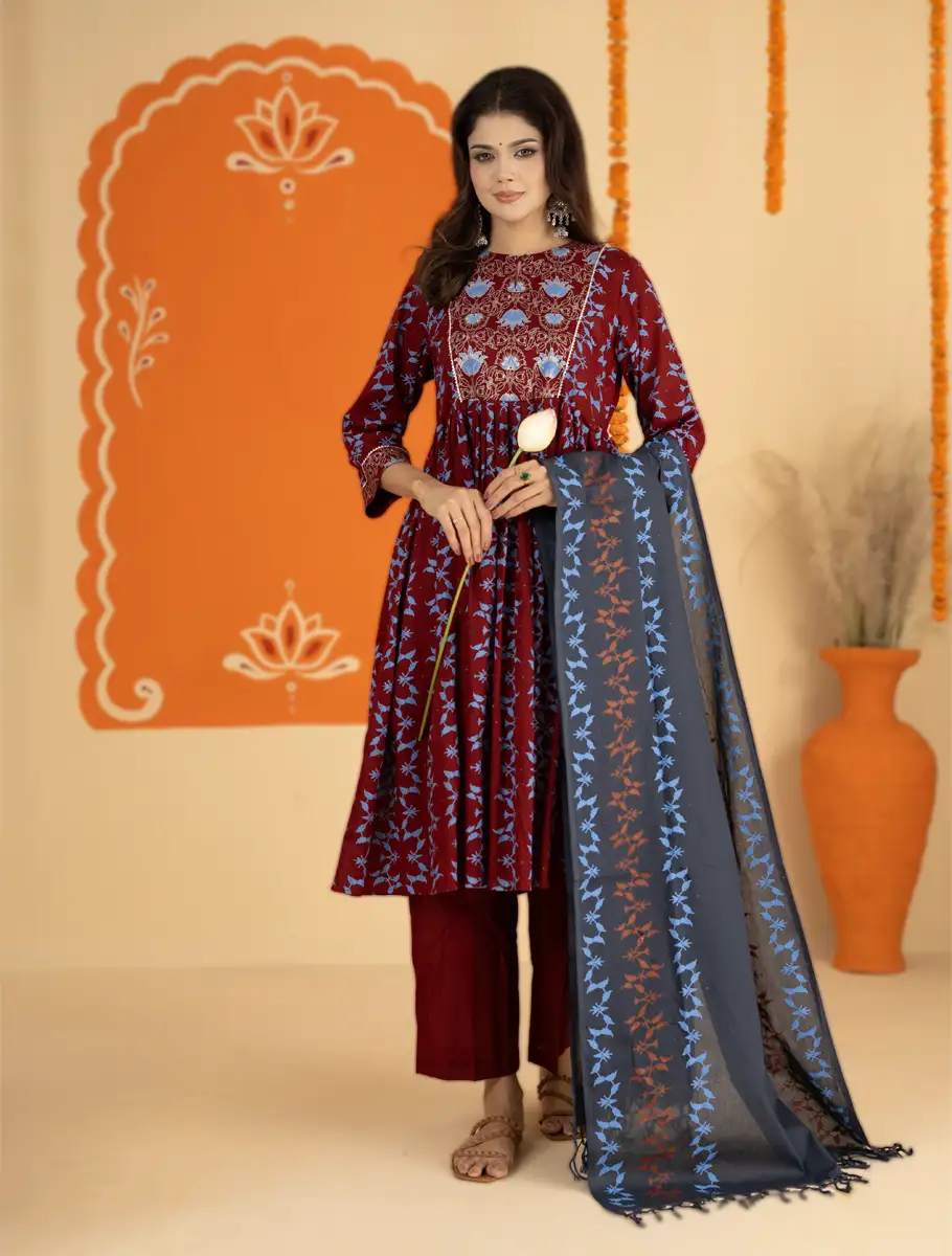Women's 3-Piece Set Maroon Floral Printed Kurta, Trouser & Blue Printed Dupatta