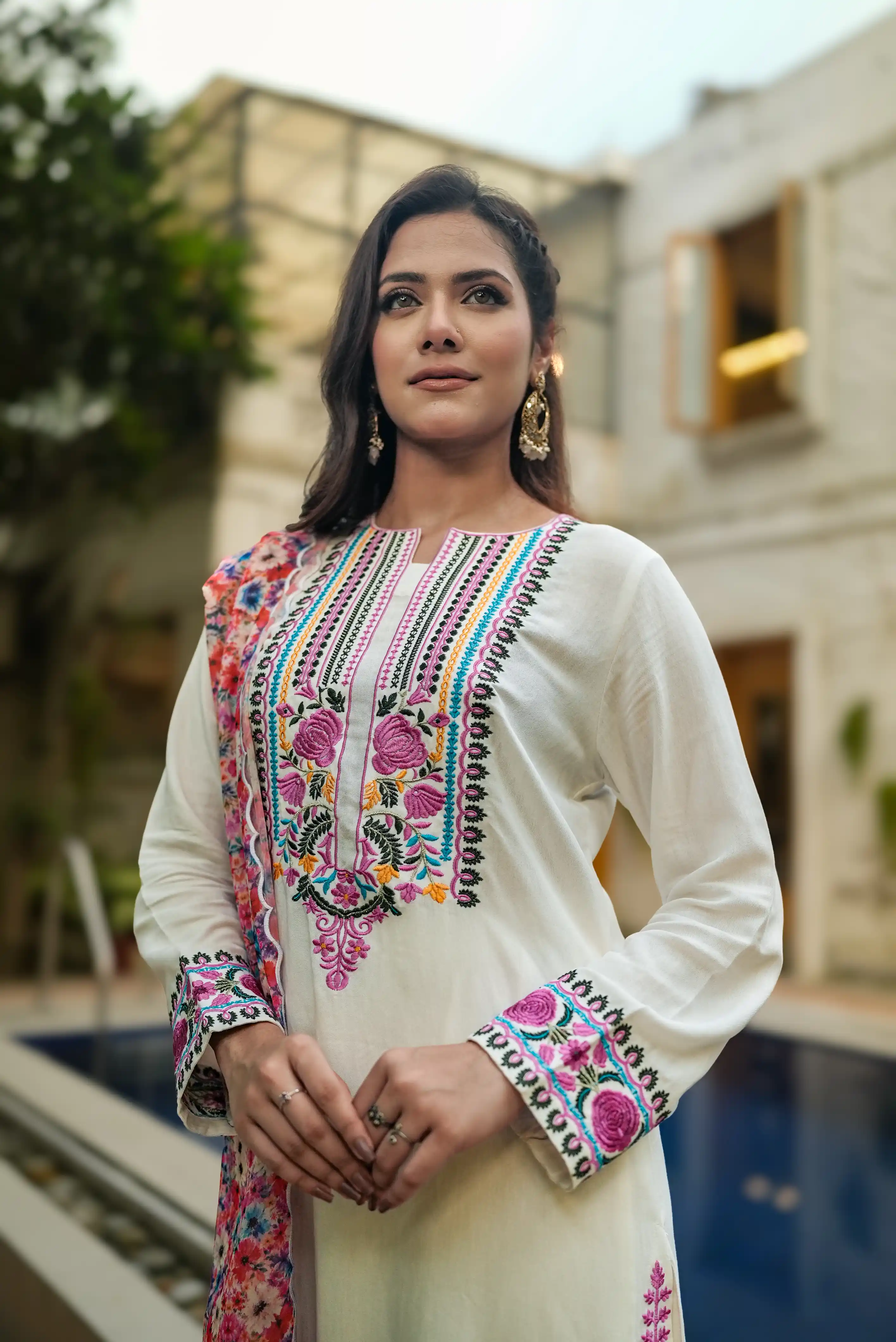 Women’s Floral Embroidered Straight Kurta 3-Piece Set with Printed Dupatta White gallery image