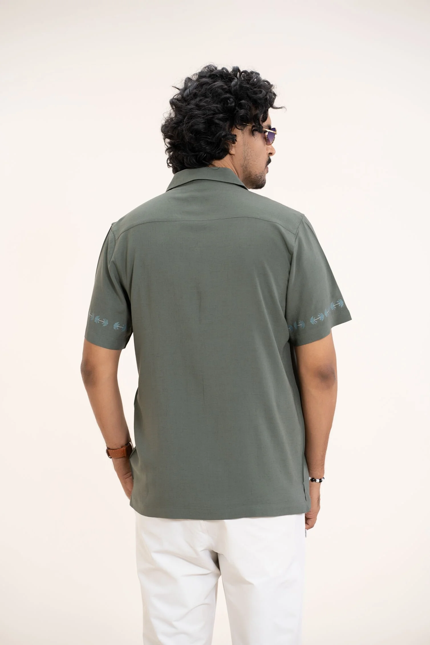 Relaxed Fit Sage Motif Shirt Wenge gallery image