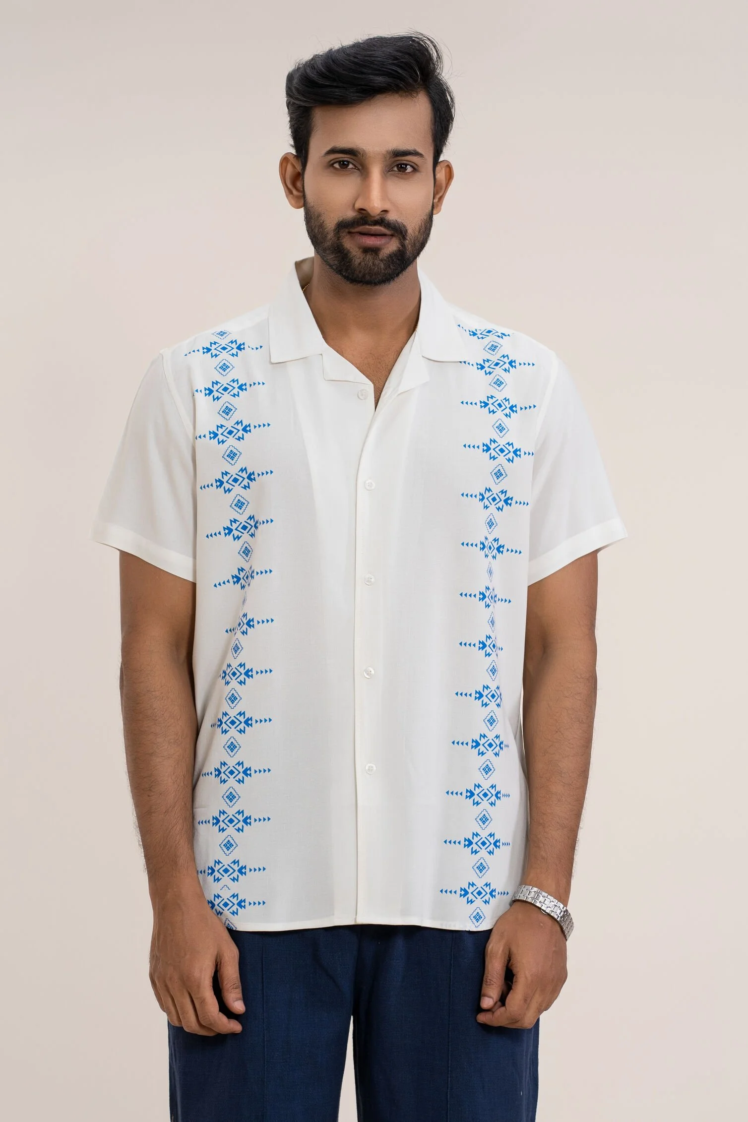 Men’s Lightweight Short Sleeve Azure Motif Shirt