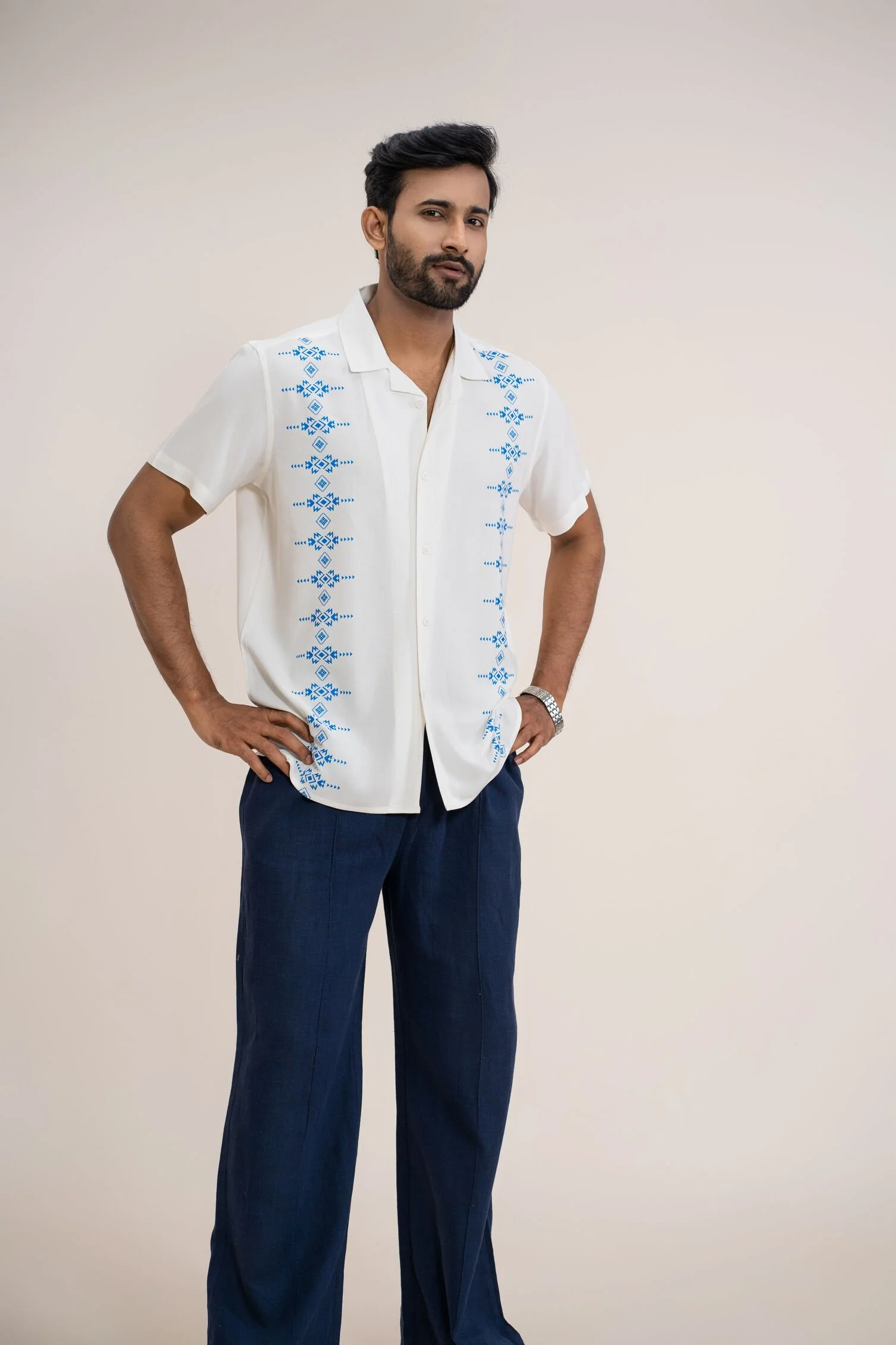 Men’s Lightweight Short Sleeve Azure Motif Shirt White gallery image