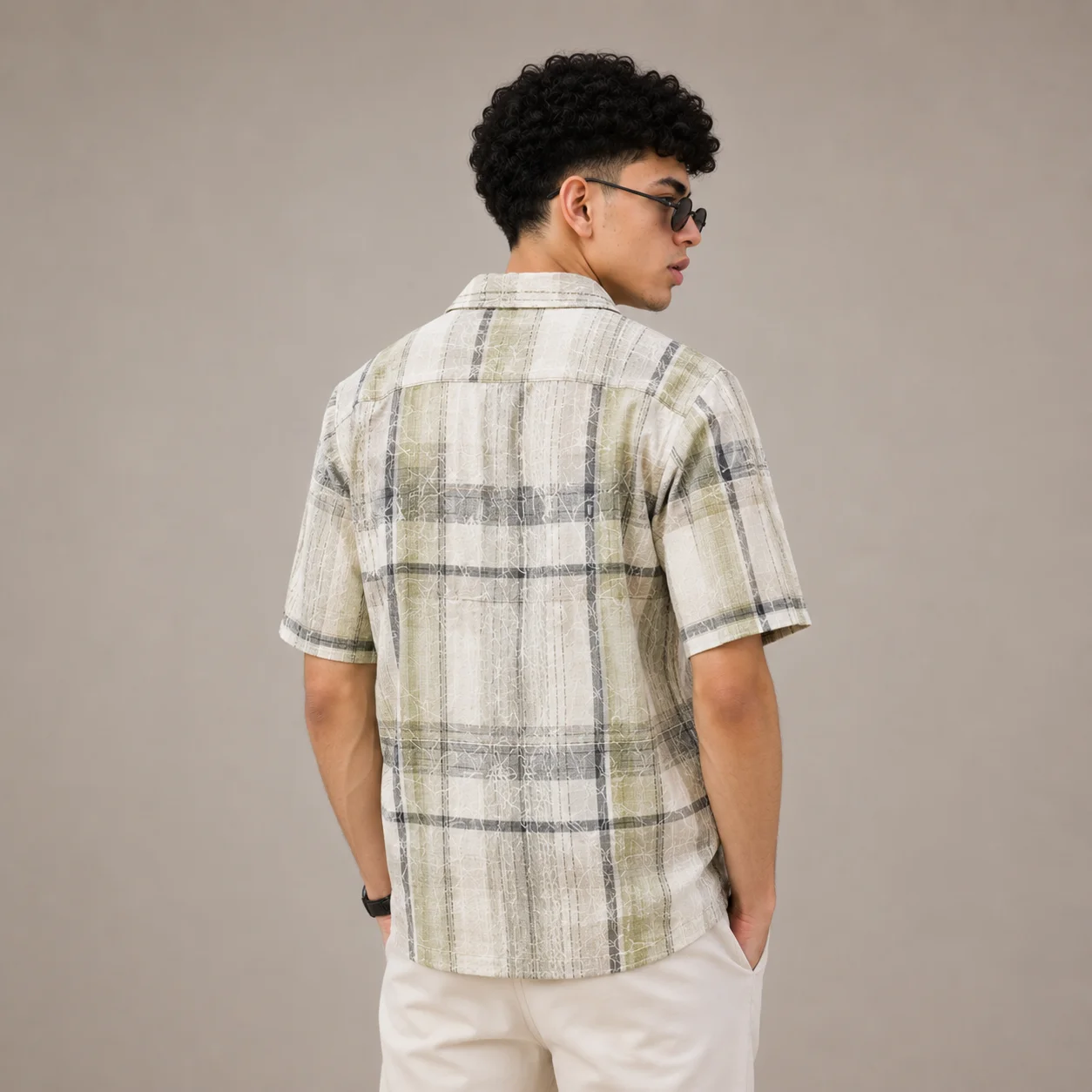 Men’s Off-White Abstract Linear Check Cuban Collar Shirt Off-White gallery image