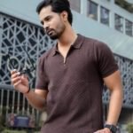 Men's Short Sleeve Polo Half Zipper Closure Modern Regular Fit Comfortable Casual Fashion Wear Polo