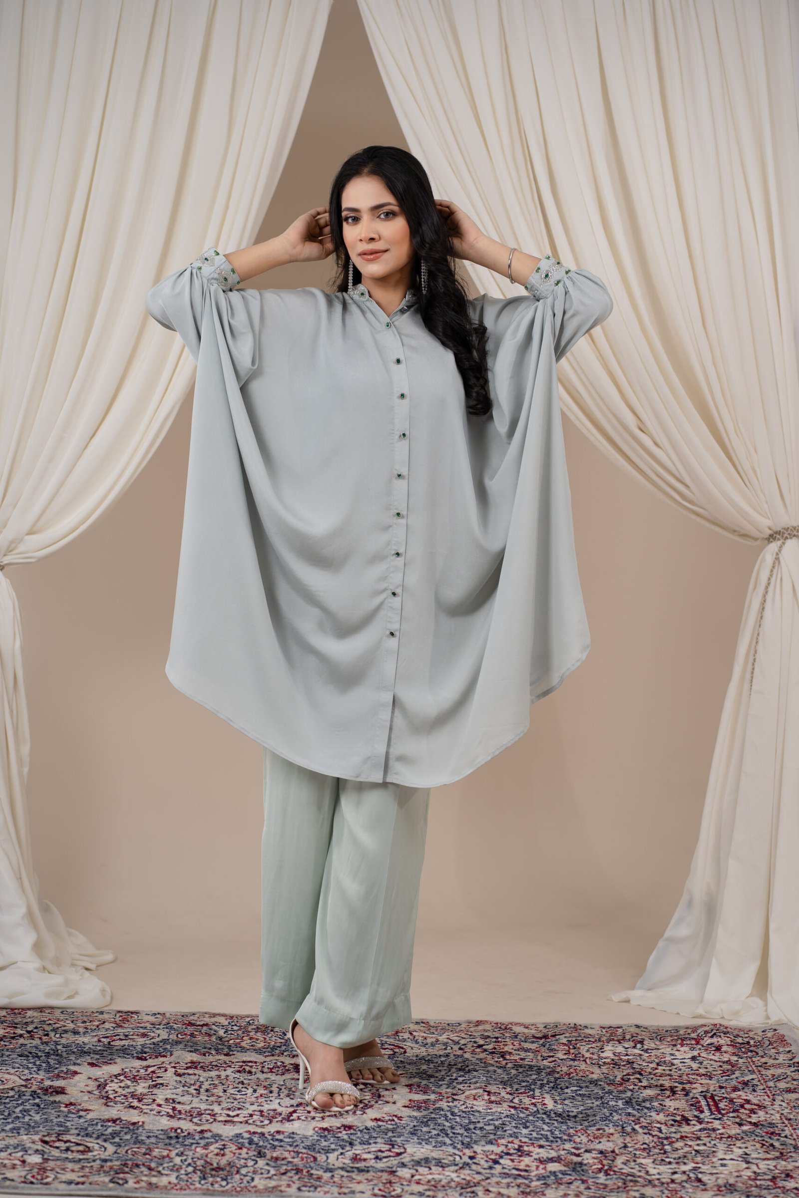 ARI00147 Women's Exclusive Karchupi Worked Designer Short Kaftan Co-ords - Image 1